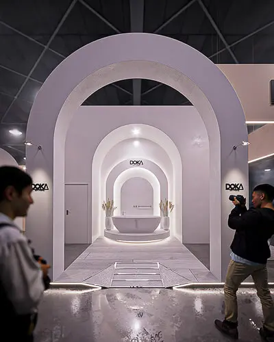 Projeto de stand do expositor Doka que criamos para a feira Expo Revestir 2022